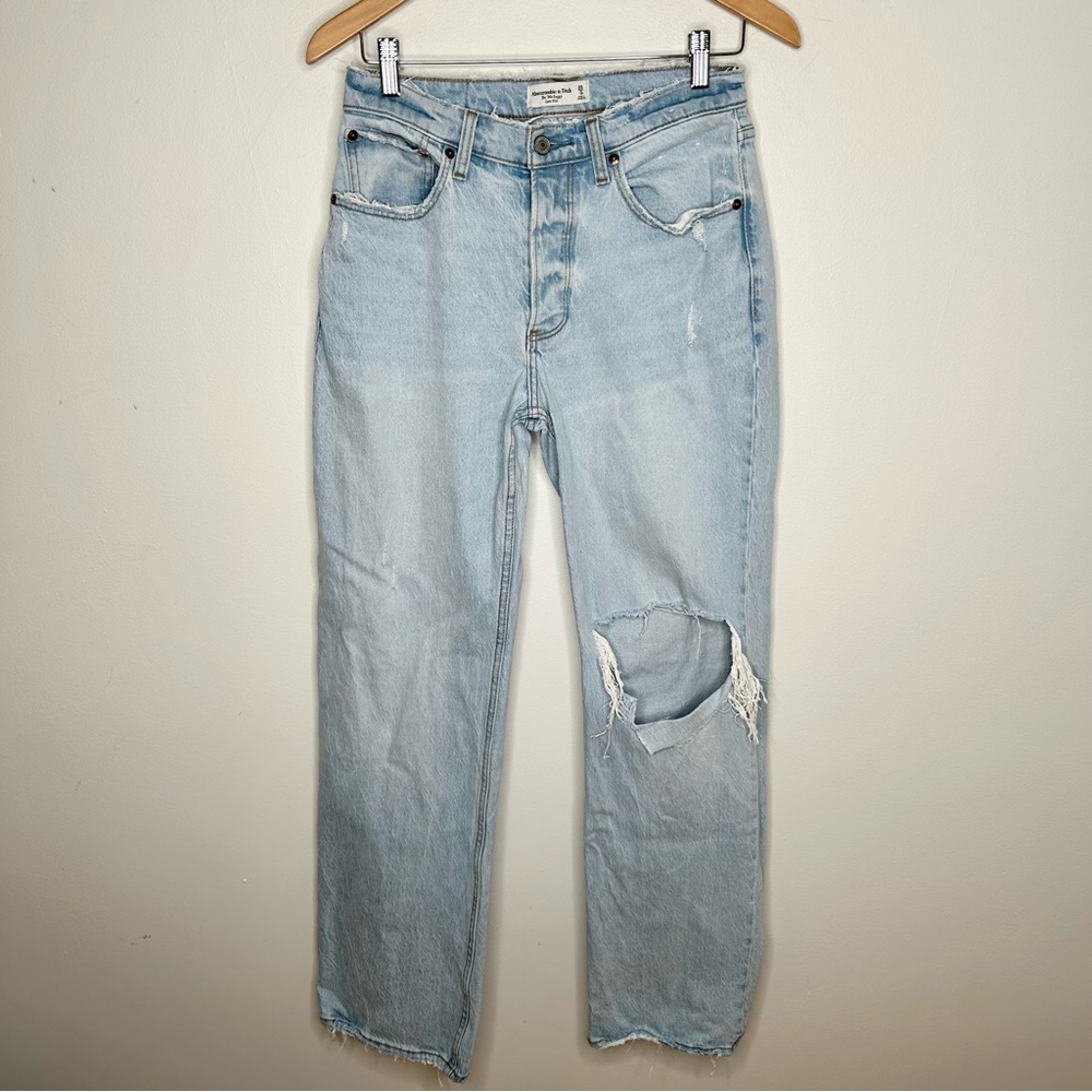 Abercrombie & Fitch The 90s Baggy Low Rise Jeans